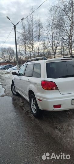 Mitsubishi Outlander 2.4 AT, 2003, 202 000 км