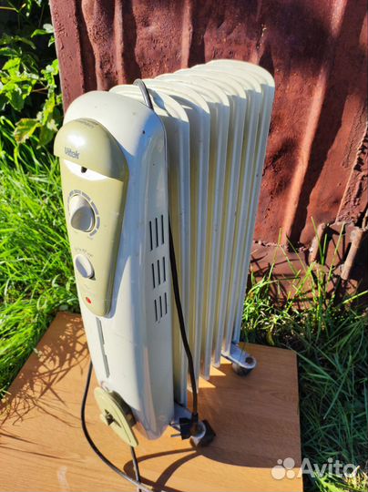 Масляный обогреватель Радиатор vitek VT-1720 W