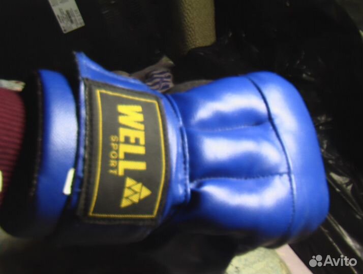 Перчатки для бокса