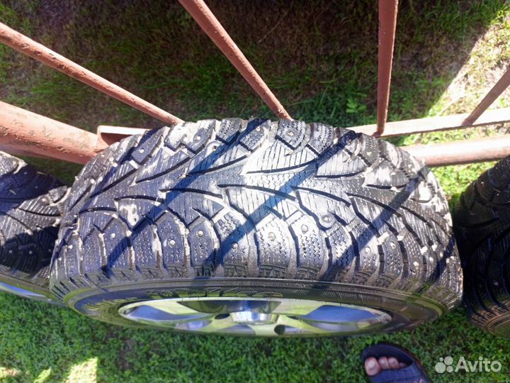 Комплект зимних колес r15