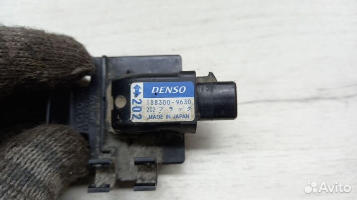 Датчик парковки Toyota Camry С40