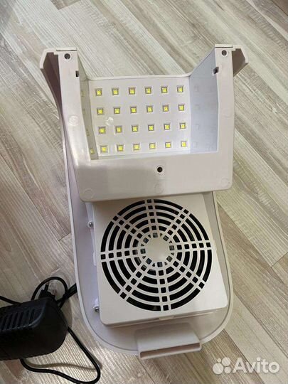 Лампа для ногтей + пылесос