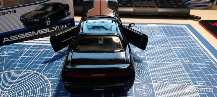 Dodge challenger SRT 8 2008 - масштаб 1:24