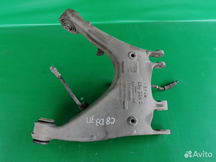 Рычаг подвески задний правый нижний Audi A8 D3