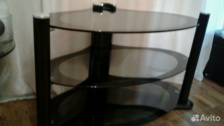 Полка для телевизора угловая стекло