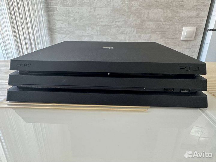 Sony Playstation 4 Pro 1tb