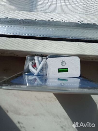 Зарядное устройство для телефона