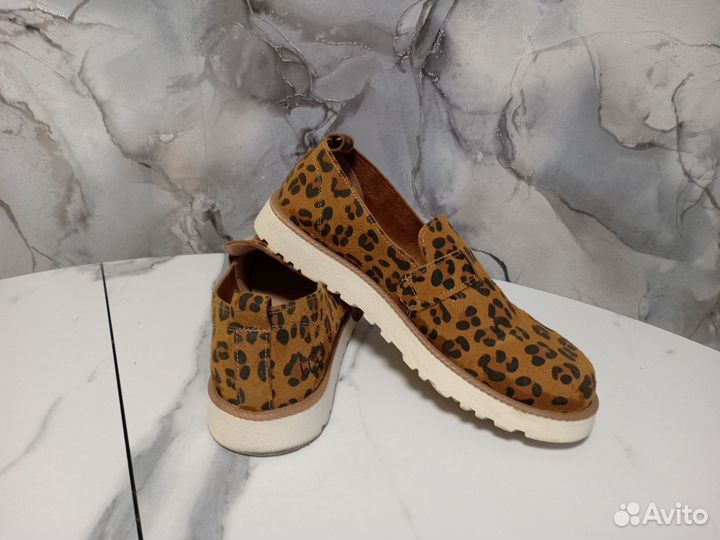 Женские лоферы UGG