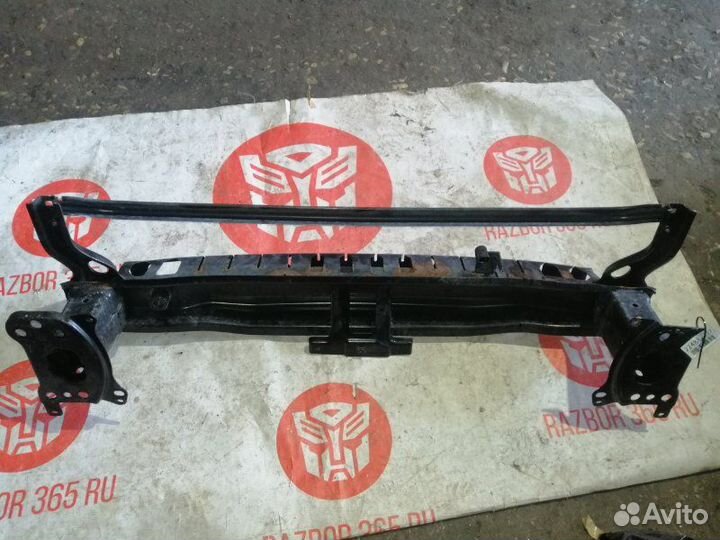 Усилитель бампера передний Volkswagen Passat