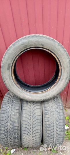 Bridgestone Blizzak Spike-01 185/60 R15