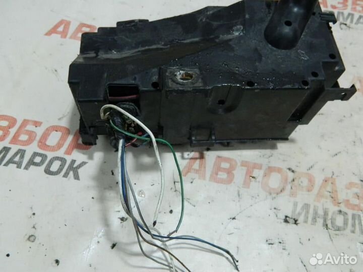 Блок предохранителей для Mazda 6 2002-2007г