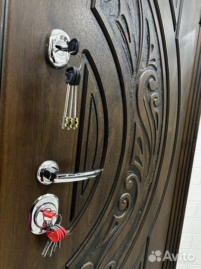 Двери входные, металлические, огромный выбор