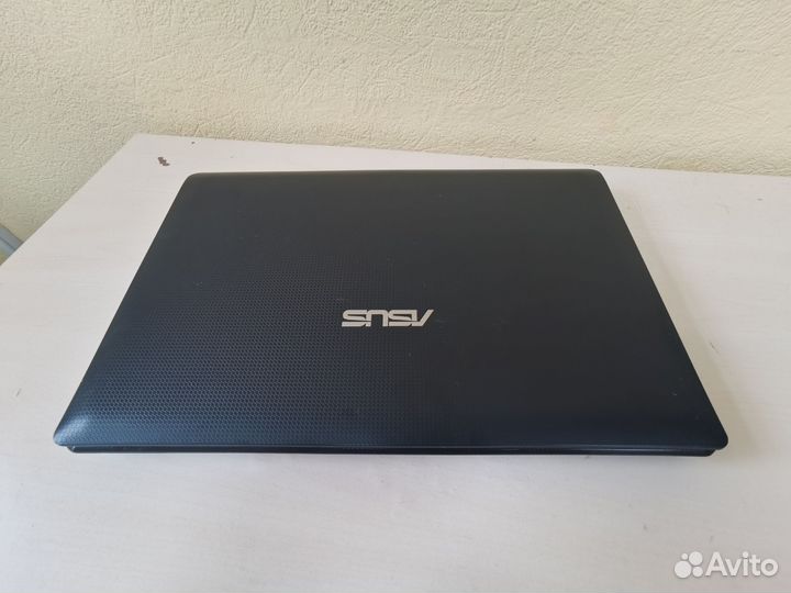 Ноутбук asus Core i3 2350M 2.3Ghz на Ssd/4Gb/15.6