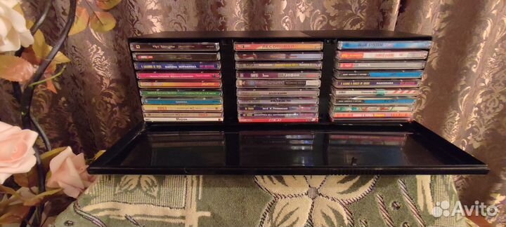 Бокс для cd дисков на 30 шт made IN holland