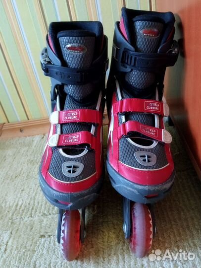 Роликовые коньки