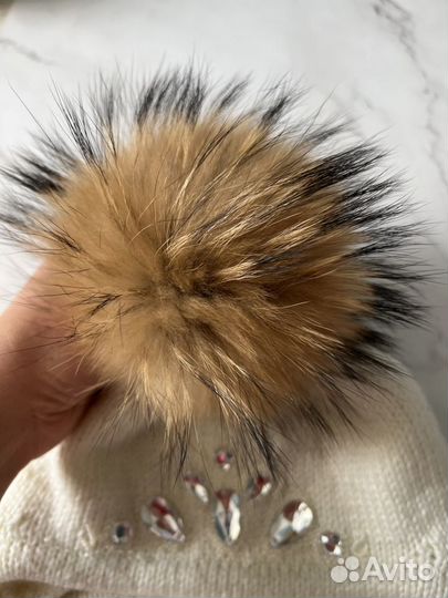 Шапка зимняя на девочку 3-4 года