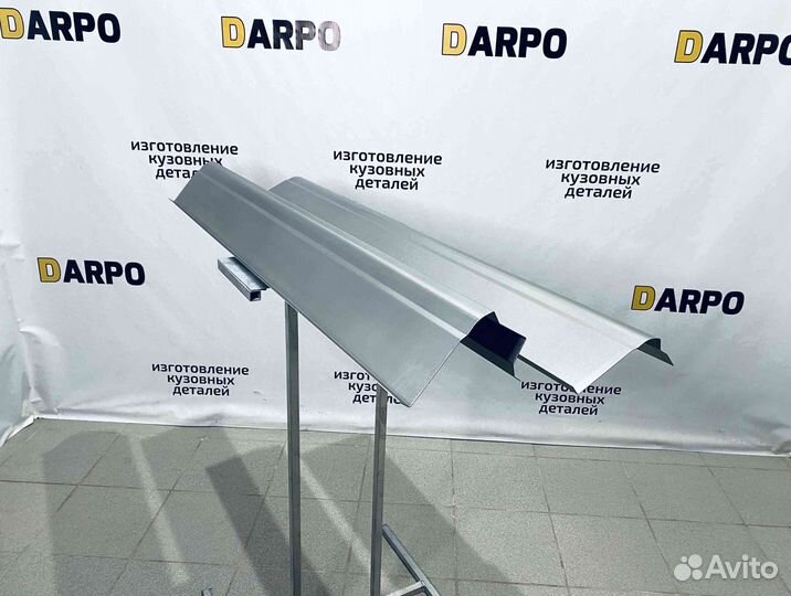 Пороги для Dodge Caravan 2000-2007 (RG)