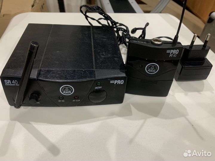Akg радиосистема гитарная