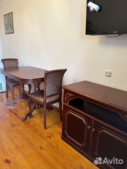 Стол и тумба