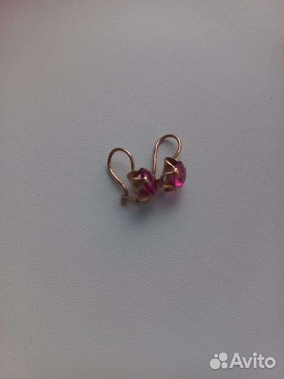 Золотые серьги