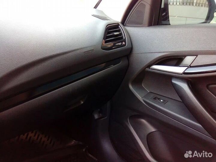 Молдинги салона LADA vesta черный лак