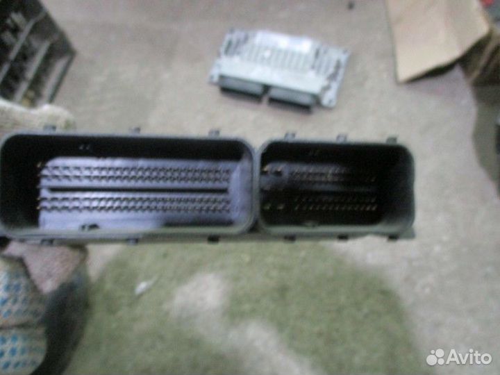 Блок управления двигателем Ford Focus 3 CB8 pnda