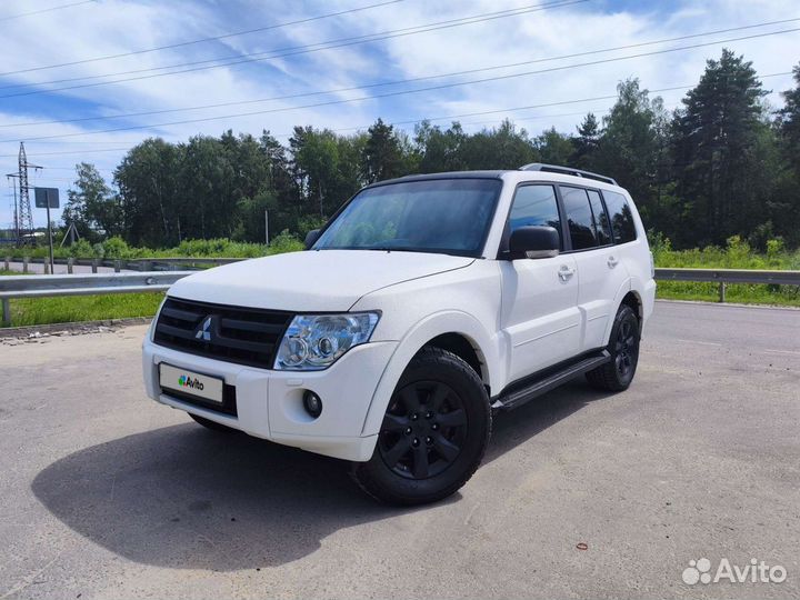 Mitsubishi Pajero 3.2 AT, 2008, 430 000 км