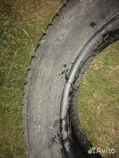 Nokian Tyres Hakkapeliitta 8 215/55 R17