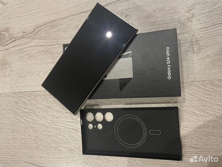 Samsung Galaxy S24 Ultra, 12/256 ГБ