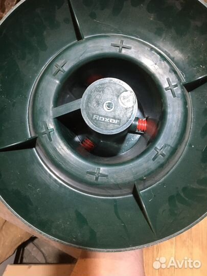 Подставка под елку