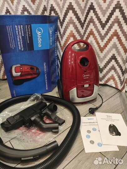 Пылесос Midea Новый