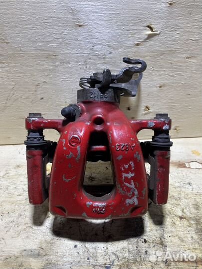 Суппорт задний левый Alfa Romeo 159 S53