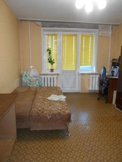 2-к. квартира, 50 м², 4/10 эт.