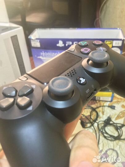 Sony playstation 4 pro 1tb