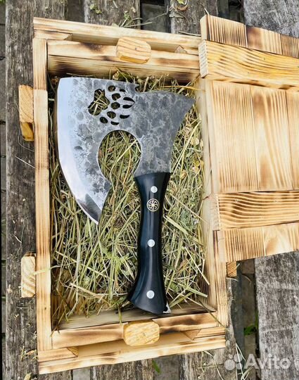 Топор Сварог