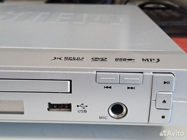 DVD плеер Mystery MDV-742UM (USB, karaoke)