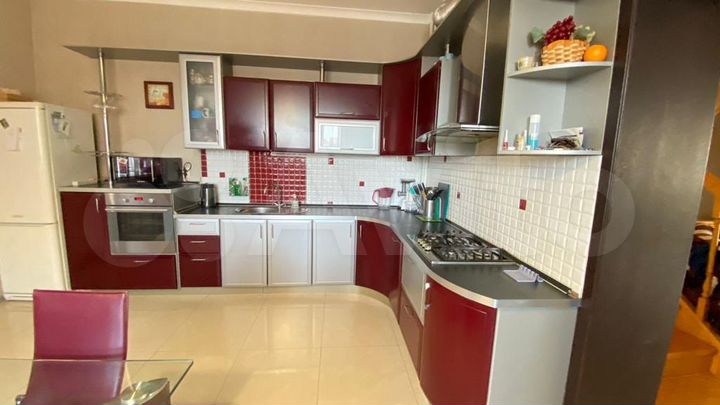 Дом 166,7 м² на участке 6 сот.