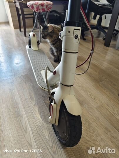 Электросамокат Xiaomi mijia m365 белый оригинал