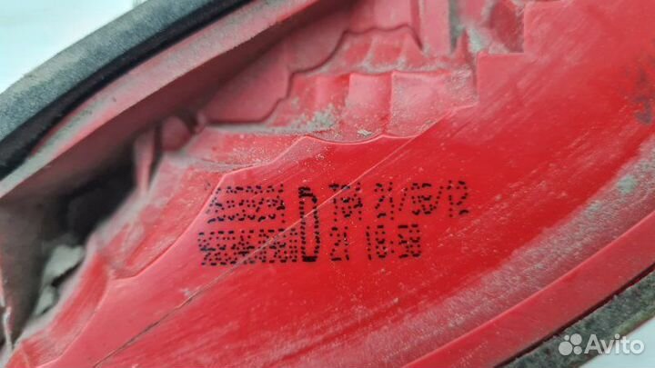 Фонарь в крышку правый Peugeot 3008 1 DV6C 2012