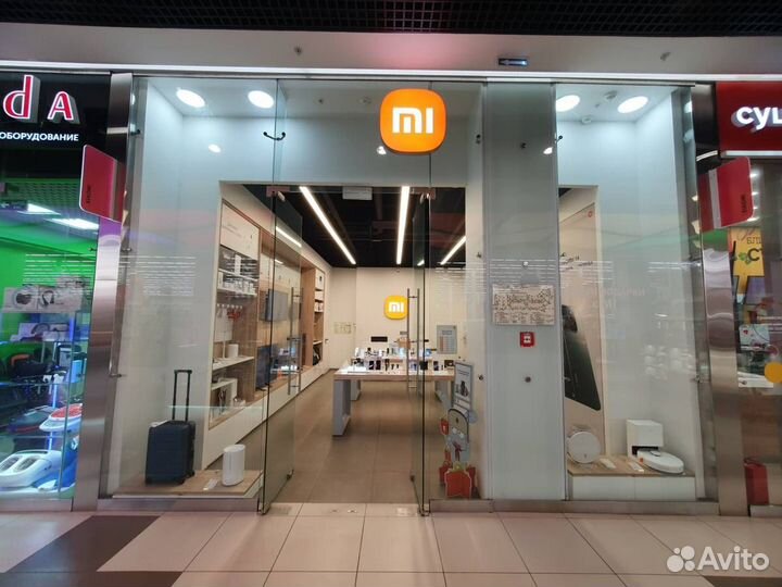 Менеджер по продажам фирменного магазина Xiaomi