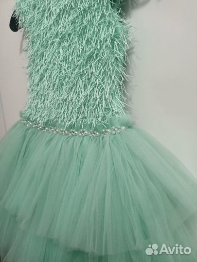 Платье праздничное