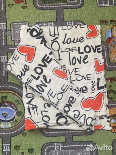 Плед бежевый love