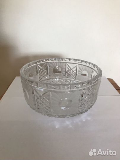Продам набор хрустальной посуды