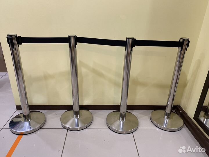 Оградительный столб