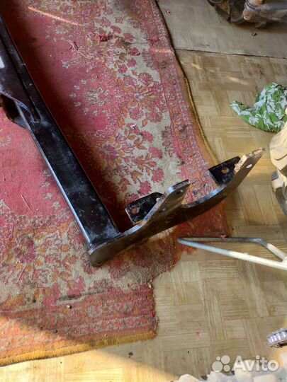 Фаркоп на toyota 4 Runner