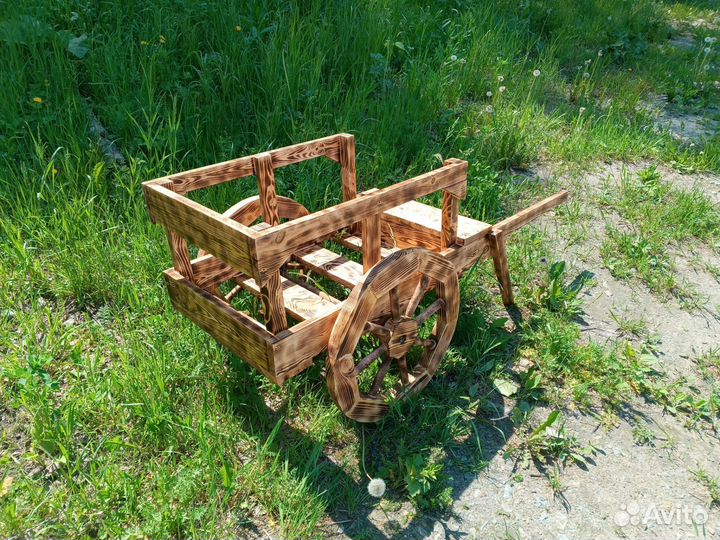 Телега для сада декоративная