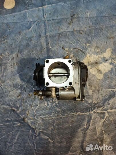 Дроссельная заслонка Skoda Octavia Tour 1.6 AKL