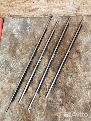 Молдинг, уплотнитель стекла Cadillac SRX 2009-2016