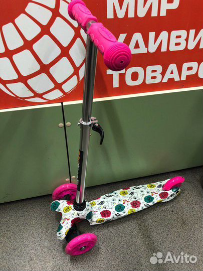 Самокат 3-x Scooter Mini с принтом