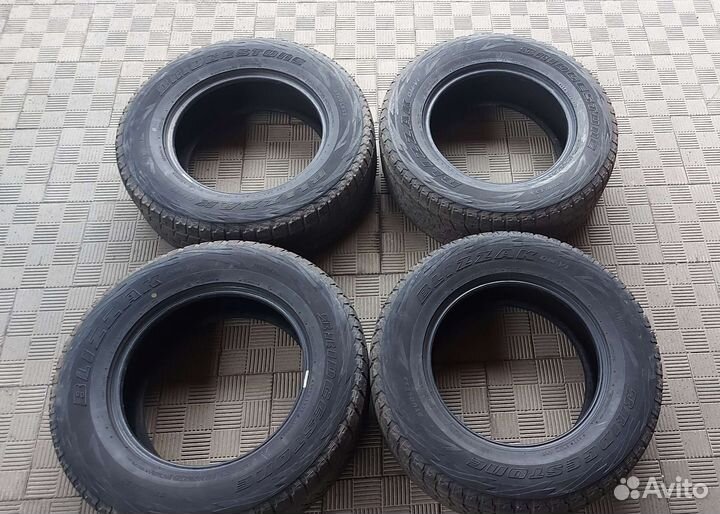 Bridgestone Blizzak DM-V1 265/65 R17